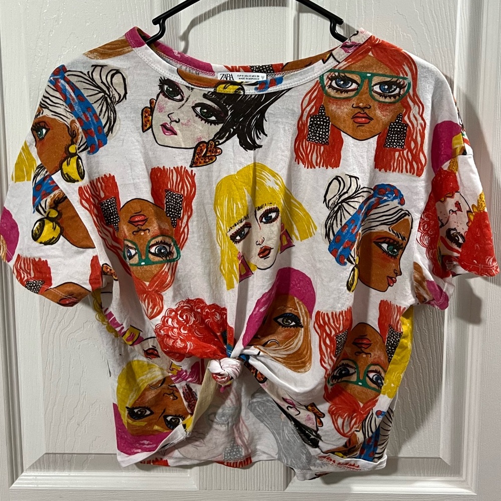Zara Art Sketch Faces Crop Top Women Colorful Short Sleeve Tee T-Shirt. Size S